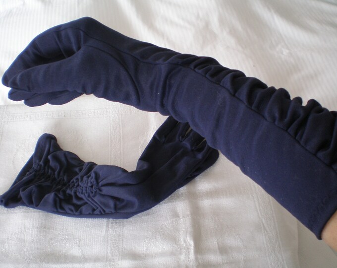 Vintage 1950s Blue Nylon Gloves