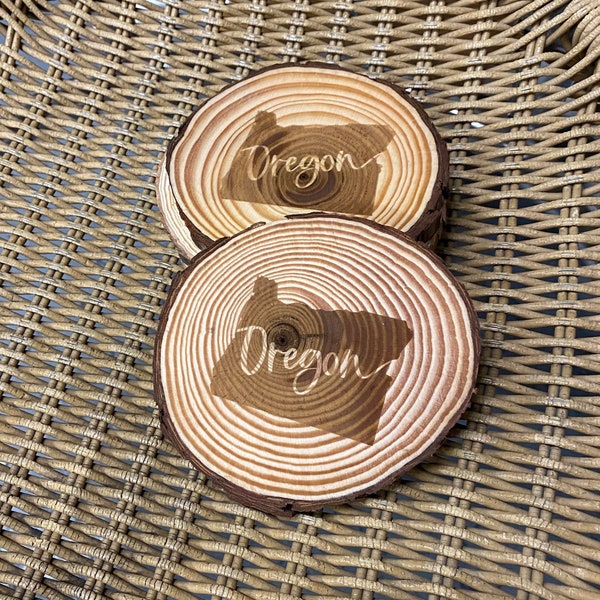 Oregon Bark-rimmed Wood Coaster Set - Perfect Gift for Birthday, Wedding, Engagement, Anniversary, or Christmas