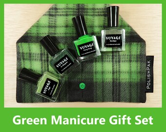 Green Nail Polish Gift Set, 4 Handcrafted Color Changing Nail Polishes with Hand Made Green Plaid Clutch in Present Box, Christmas Nail Set