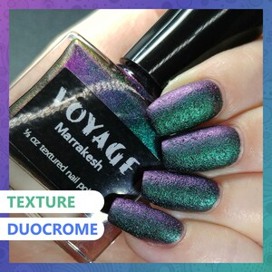 Vernis à ongles duochrome fait main texturé [Marrakech] Bleu sarcelle violet fuchsia inspiré du Maroc Manucure automne humeur changeante