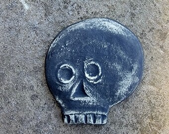 Tiny Skull Detail from 1700's Colonial Pennsylvania Gravestone - Small Item for Collage or Nook - Gift for History or Genealogy Lover