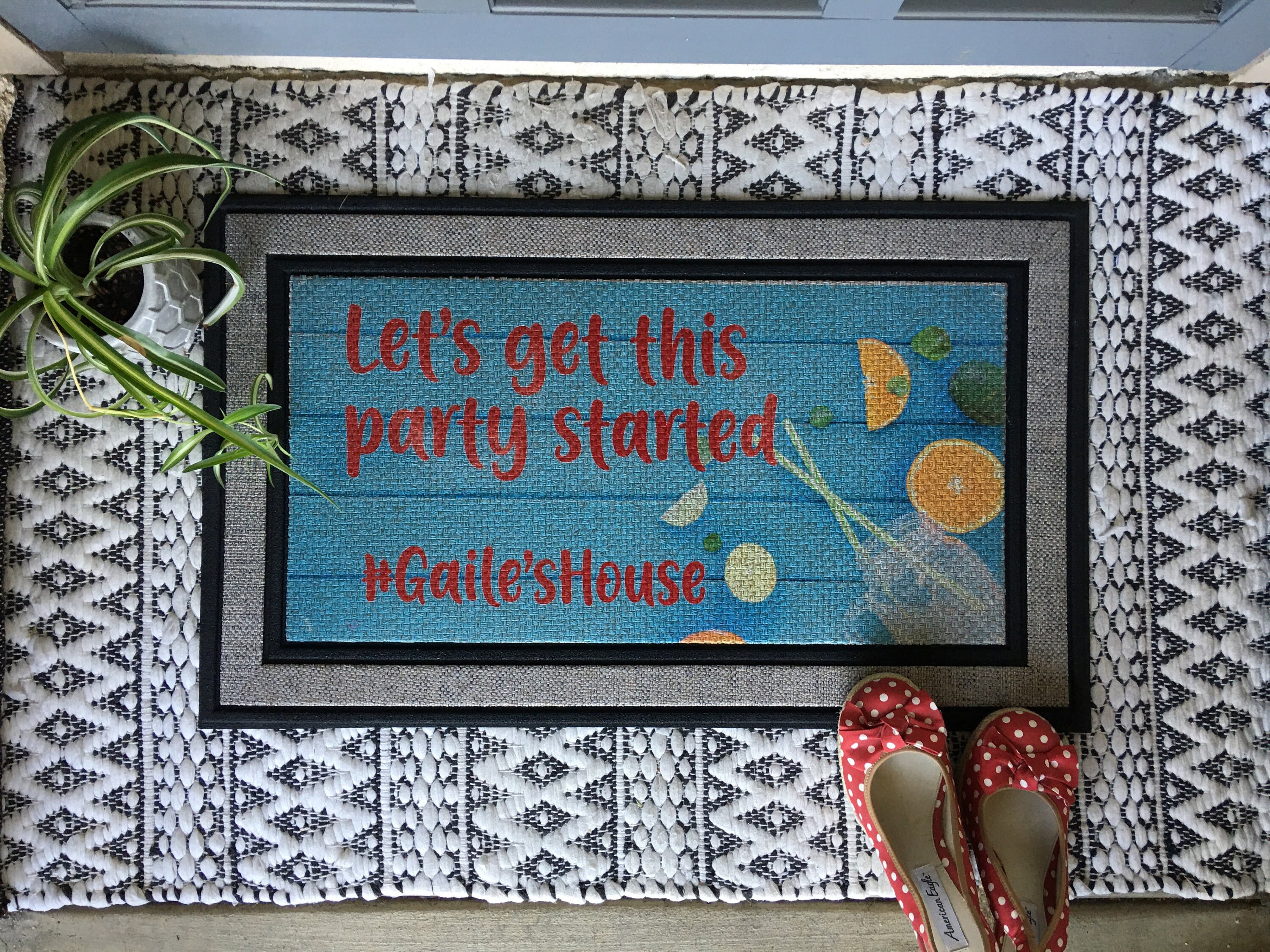 Neighburly Hashtag Personalized Doormat