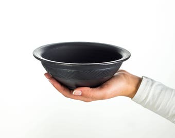 Clay bowl Black bowl Pottery bowl Ceramic bowl Fruit bowl Snack bowl Christmas gift Clay plate Rustic serving plate Ceramic plate plate