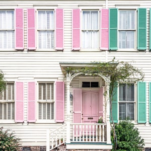 Rainbow Row Fotografie, Bunte Gebäude, Historische Savannah, Architektur, Rosa, Grün, Blau, Pastell, Leuchtende Farben, Kunst, Großer Druck