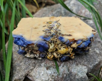 LAVENDER CHAMOMILE TEA WiTh HoNeY SoAp