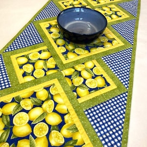 Lemon Squares Table Runner, FREE SHIPPING