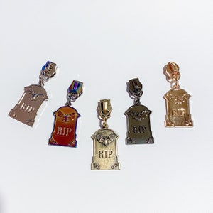 Tombstone themed custom size #5 zipper pull for nylon zipper pack of 5