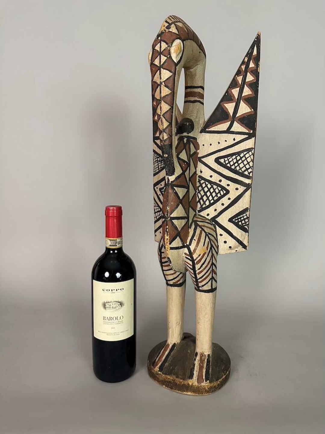 Senufo Contemporary ペイントされたサイチョウの像 | 23 インチ