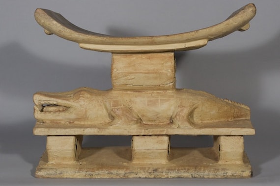 木製 木彫り アフリカ スツール ガーゴイル 丸椅子 ヴィンテージ 民芸