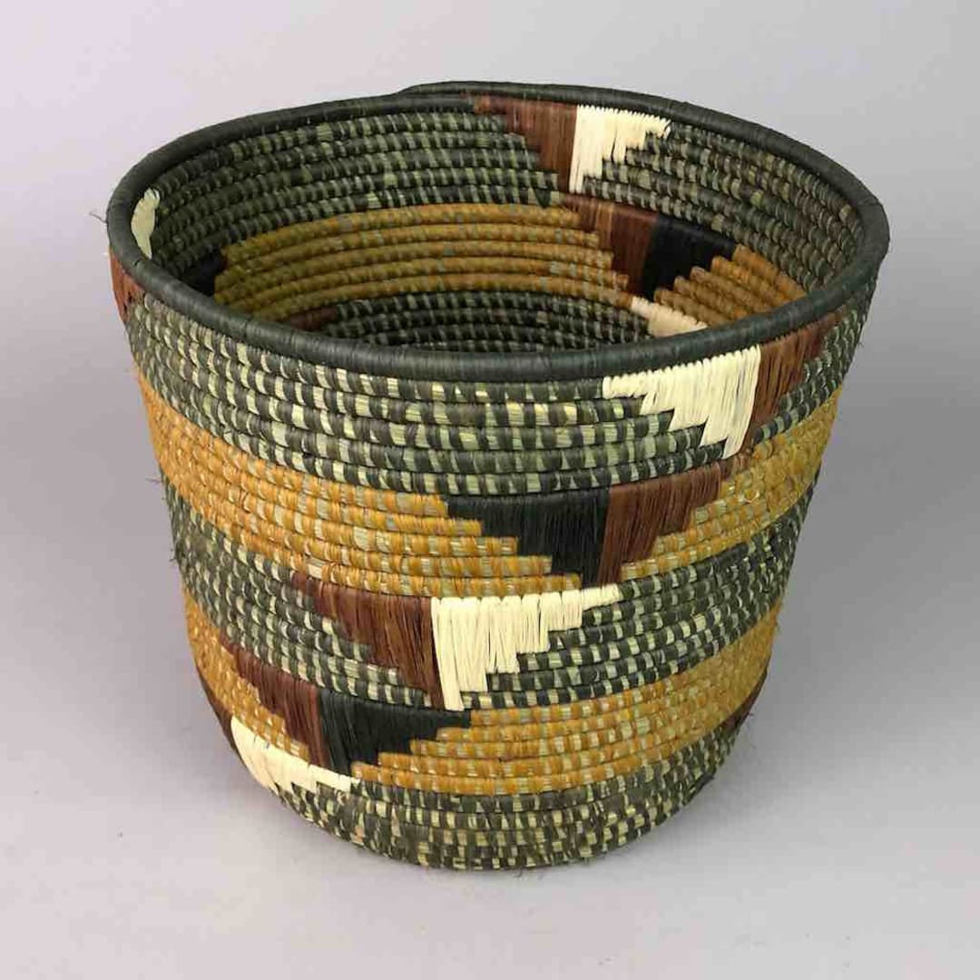 Large Batwa Basket - Etsy