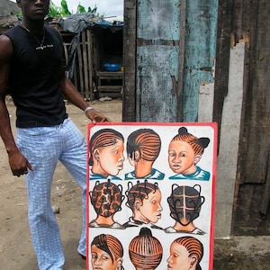 Original auténtico arte africano vintage Gran cartel de salón de belleza con múltiples cabezas - Togo