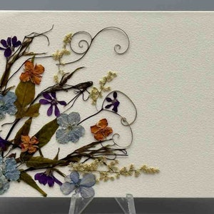 Handgemachte gepresste getrocknete echte Blume Kleine Geschenkkarte - Florale Ecke