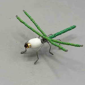 ビーズワイヤー装飾 アフリカの小さな緑の羽のトンボの昆虫