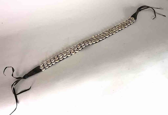 African Cultural Wide Real Cowrie Shell-leather Tie-closure  display picture 1