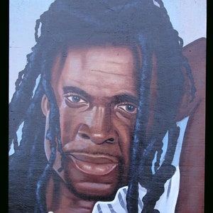 Cartel publicitario original y auténtico de un artista comercial africano de época: músico de Ghana