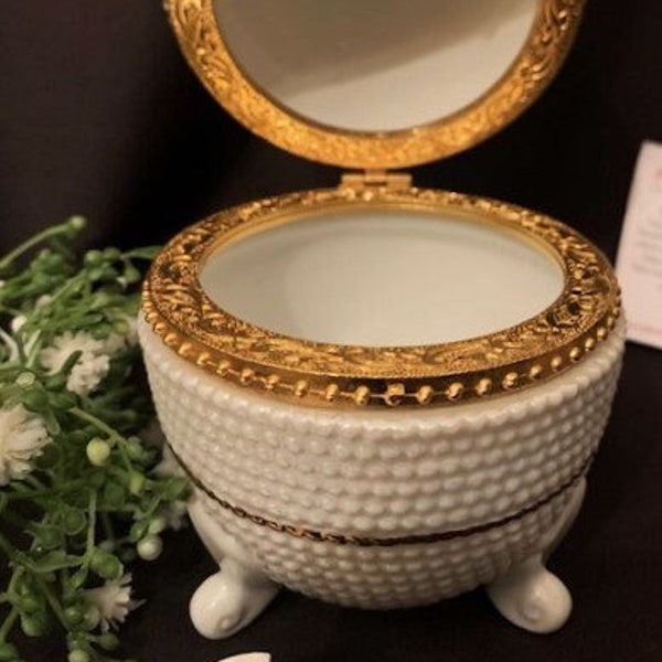 Vintage Sabika Handmade White and Gold Fabergé Egg Shape Trinket Box with Three White Porcelain Legs - Rare