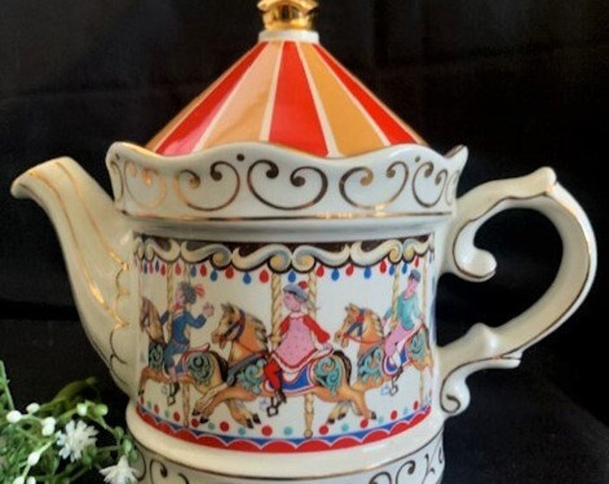 Vintage Sadler Carousel Teapot, Edwardian Entertainments Teapot