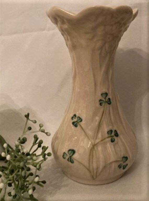 Home & Living Vintage Belleek Beehive Honeypot/Jam/Jar Basket Weave