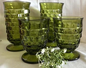 Copas de agua con pie de cristal Indiana Glass American Whitehall Cubist color verde aguacate, estilo MCM (Middle-Commercial), copas de jugo con pie, Fostoria-Colony Cube - Coleccionista