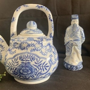 Vintage Blue & White Porcelain Teapot with Lid Floral Patter -Porcelain Wise Men Figurine- Made in China