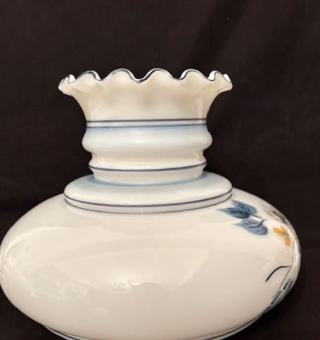 Vintage Quoizel Abigail Adams Hurricane White Milk Glass Lamp