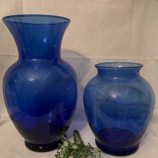 Vintage Hand-Blown Cobalt Blue Large Vase and Cobalt Blue Urn Ginger Jar Style - Collectible Home Décor Art Glass