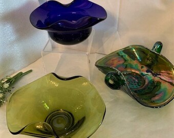 Vintage Fenton Emerald Crest Green Ruffled Milk Glass Saucer