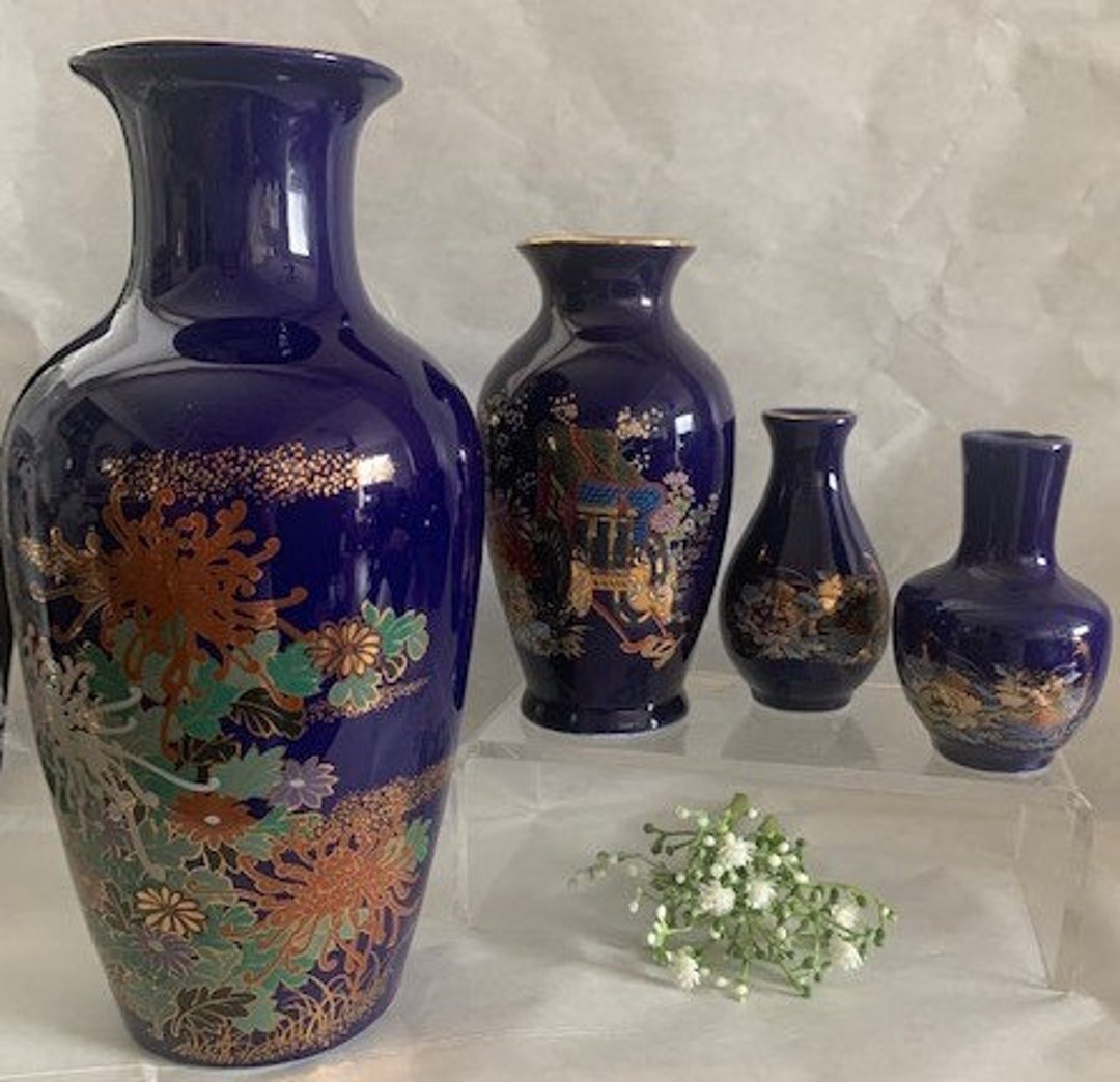 Vintage Cobalt Blue Porcelain Oriental Japanese Hand Painted Vase