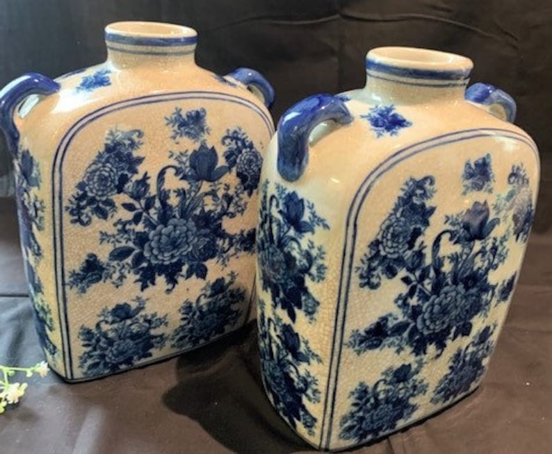 Vintage Chinoiserie Porcelain Pottery Blue and White Vase With Dual ...