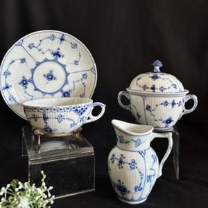 Porcelain royal copenhagen - Etsy 日本