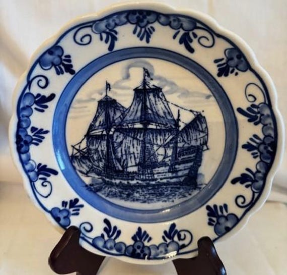 Vintage Hand Painted Dutch Delfts Blue & White Wall Plate Large