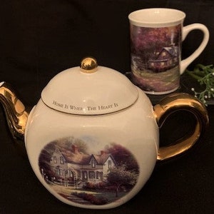 Vintage Thomas Kinkade-kollektionen - "Hemma är där hjärtat är" Tekanna och kaffemuggset