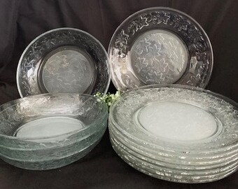 Vintage Princess House Fantasia Crystal Dinner Plate Frosted Center Pointsettia and Pasta Bowls-Discontinued-Replacement