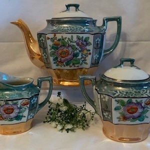 Juego de tetera, azucarero y servidor de crema de porcelana nácar y lustre iridiscente de Takito Japan vintage pintado a mano