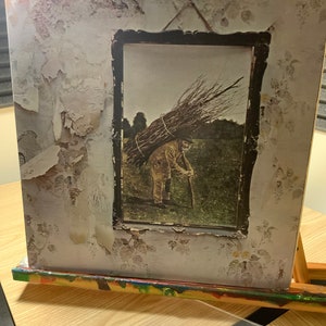Led Zeppelin vinyl record album ZOSO
