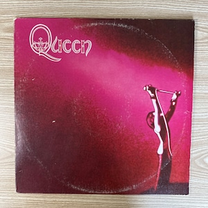 Portrait Of The Queen (1970-1974)(6枚組LP) Amazon.com: A Portrait of the Queen 1970-1974[6 LP Boxset