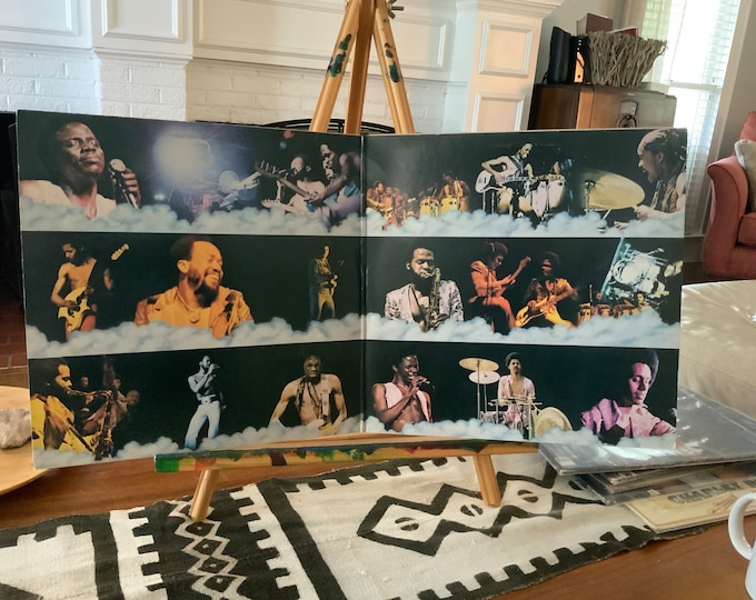 Earth Wind and Fire Record Album