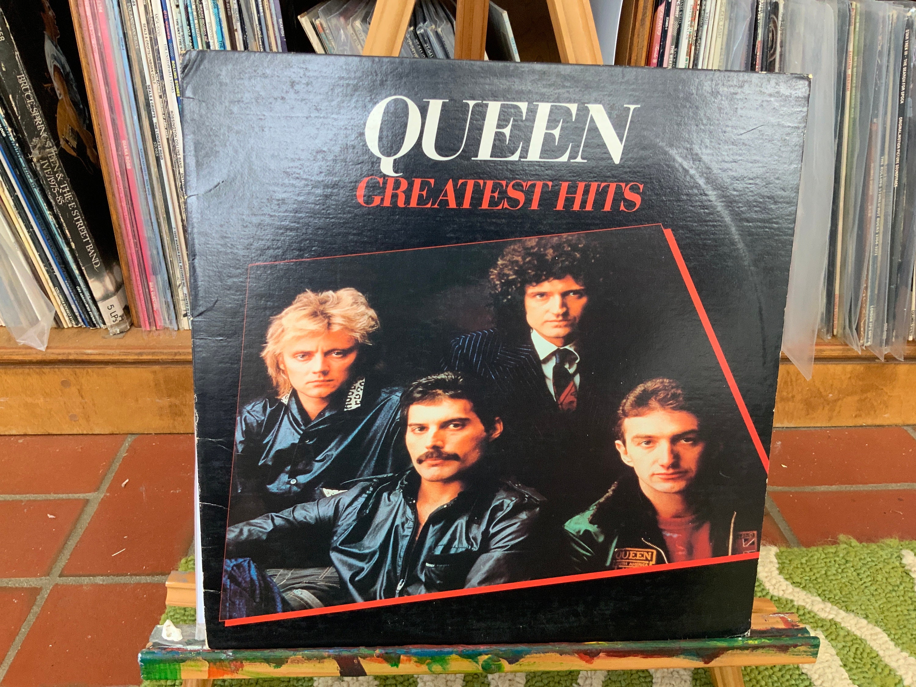 Queen Greatest Hits vinyl record album, image size:3000x2250