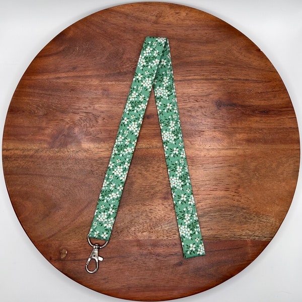 Green and White Floral Lanyard, Vintage, Jewel Tone, Flowers, Keychain, Keyfob, Wristlet, ID Badge Holder, Teacher Gift, Breakaway