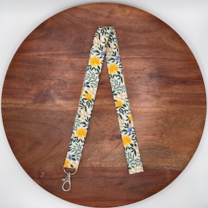 Yellow and Green Floral Lanyard, Vintage, Gold, Dandelion, Flowers, Keychain, Keyfob, Wristlet, ID Badge Holder, Teacher Gift, Breakaway