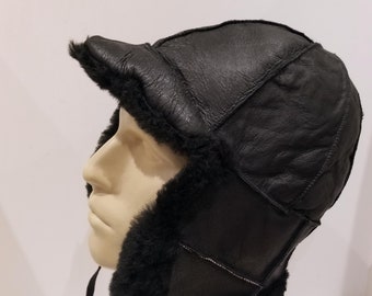 Chapéu de aviador artesanal em pele de carneiro: estilo caçador/bombeiro em couro e pele.