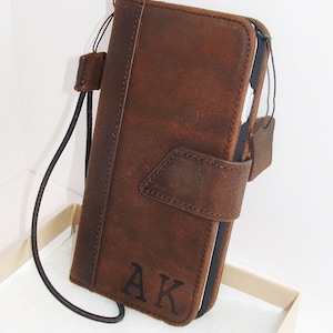 Personalized iPhone 7 Plus Leather Wallet Case: Vintage Waxed Oil Leather