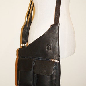 Sac crossbody en cuir noir authentique moyen, sac en cuir pour femmes, sac à main en cuir pour hommes, sac à main fait main, unisexe