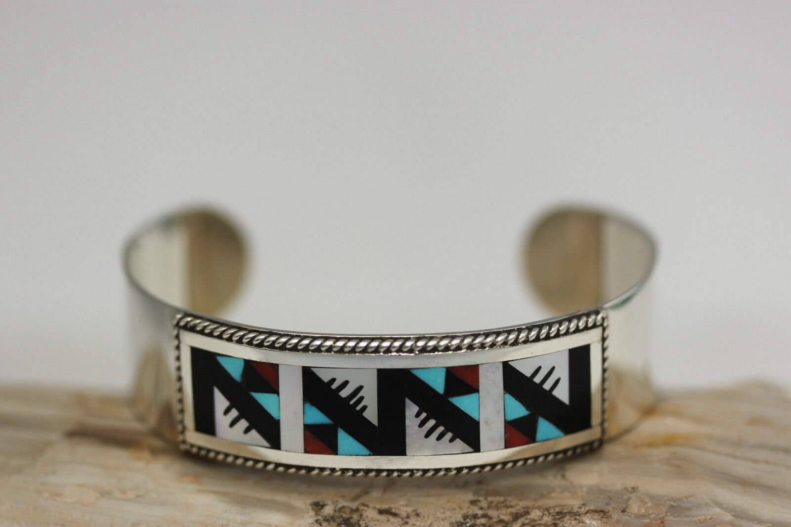 ヴィンテージ！Silver Zuni Style Bangle ブレスレット Vintage Zuni Native American Turquoise Sterling Silver