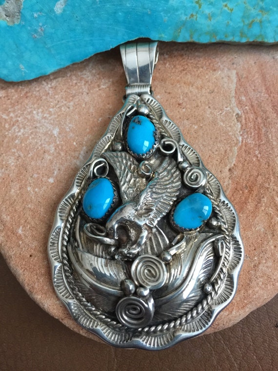 Intricate Vintage Native American Navajo Huge Bear Turquoise Sterling Silver Necklace Intricate Vintage Native American Navajo Huge Bear Turquoise Sterling Silver Necklace
