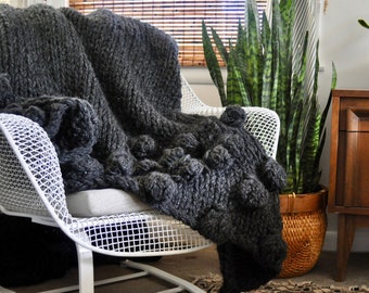 Giant Chunky Knit Bobble Blanket Knitting Pattern | Modern Knitting Pattern | Easy Knit Blanket Pattern | Knit Baby Blanket Pattern