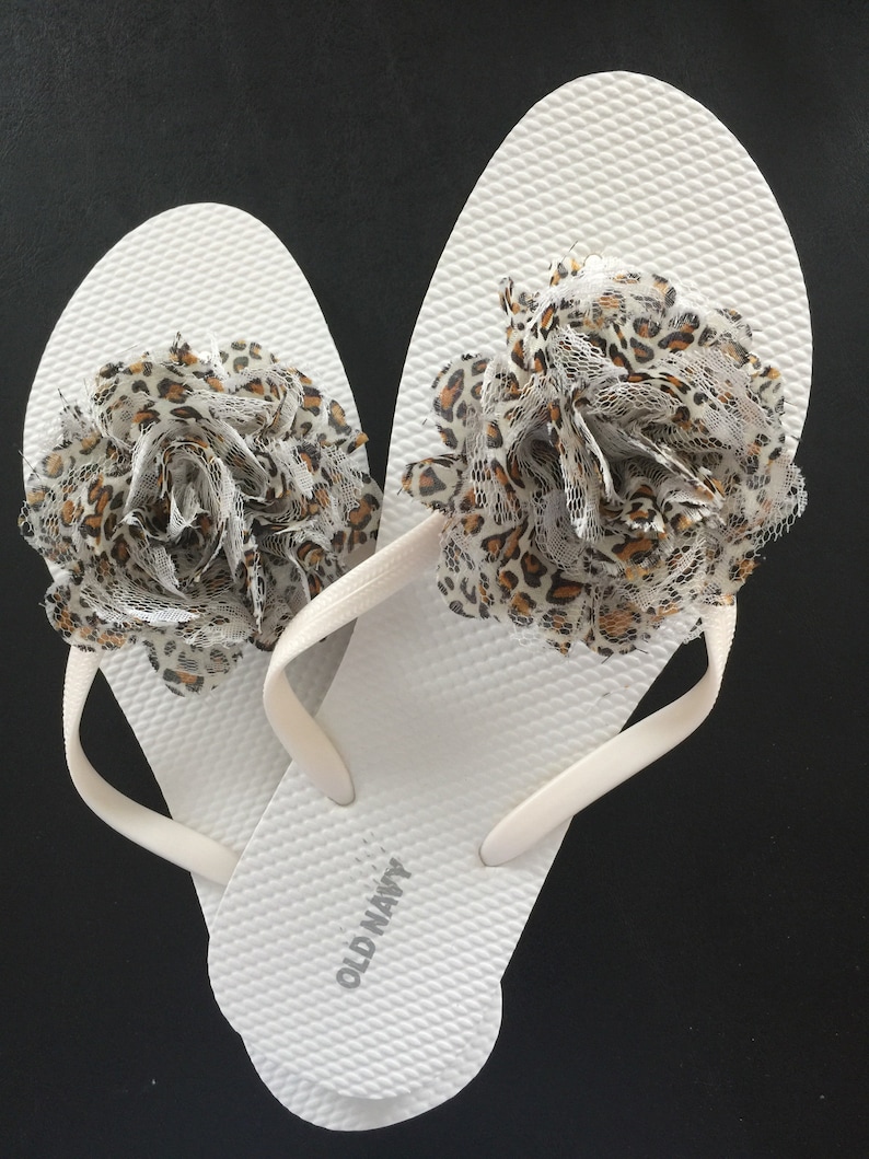 flip flops for beach wedding