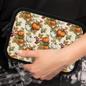 Vintage Fall Cottagecore Pumpkin Kindle Sleeve for Kindle Autumn Booksleeve Pumpkins and Fall Leaves Bookish Gift for Fall