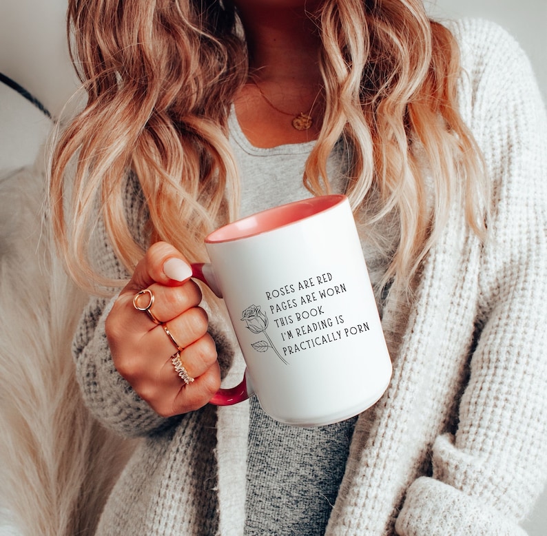 Smut Leser Tasse | Rosen sind rote Tasse | Lustiges Geschenk für Romantik Leser Bild 2