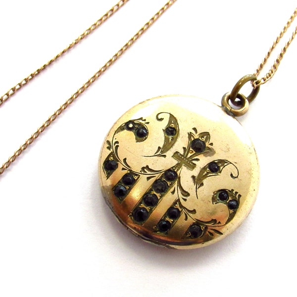 Antieke Art Nouveau gerold gouden plaat ronde medaillon met plakken stenen, bruiloft of verjaardag cadeau